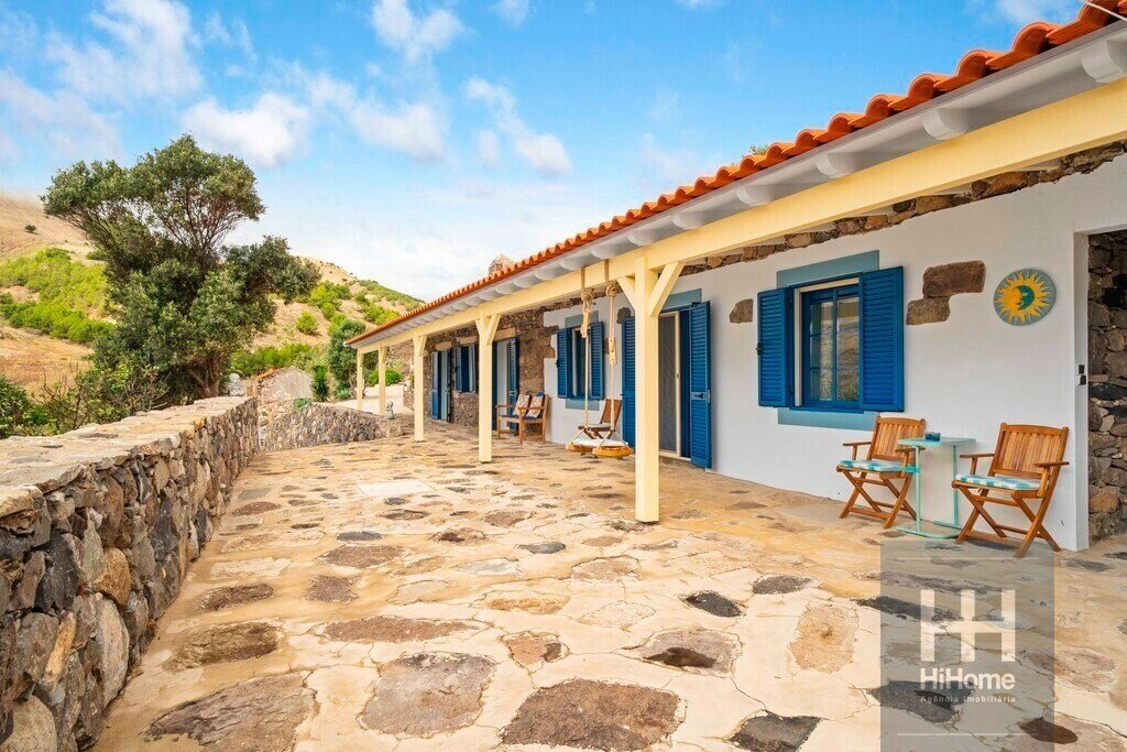 House in Porto Santo Island, Madeira, Portugal 1 - 18966426