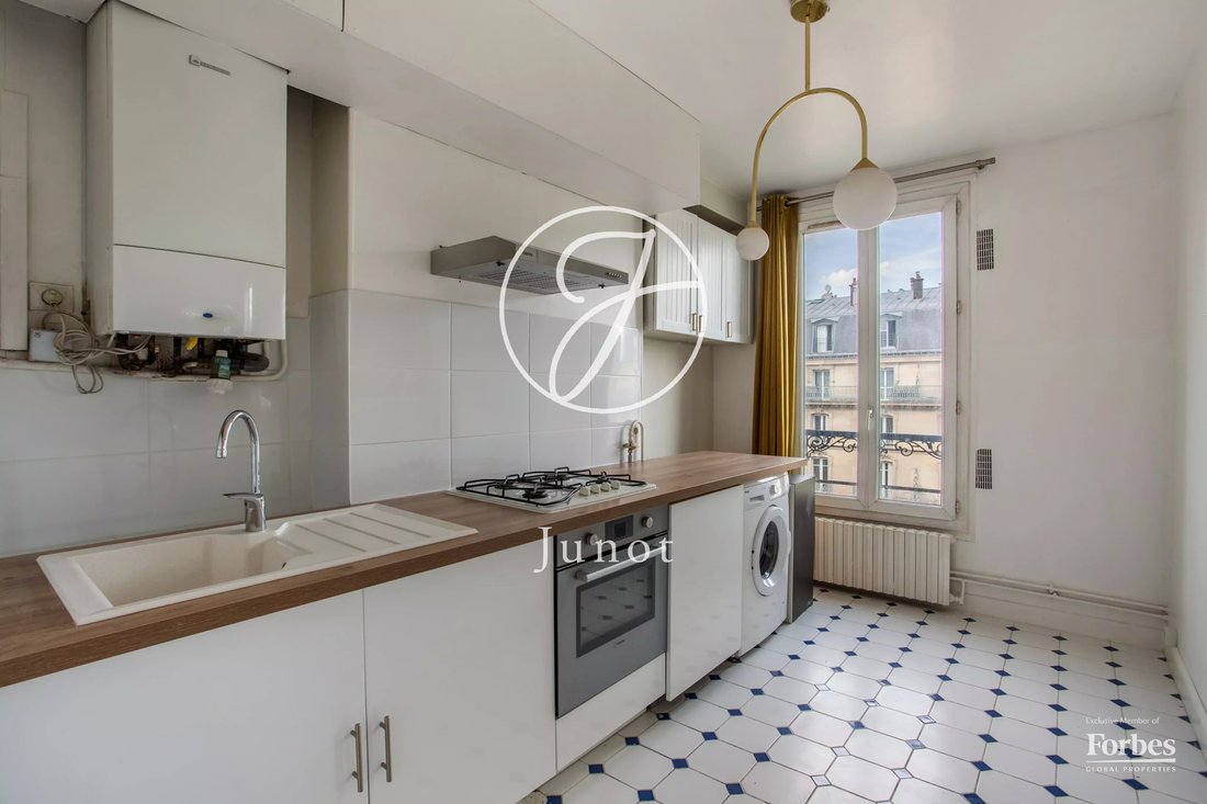 Apartment in Courcelles-Wagram, Paris 17e Arrondissement, Paris 5 - 18965683