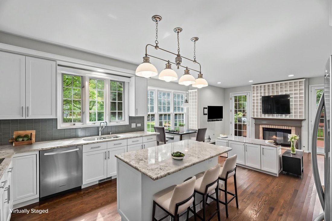 Villa in Glenview, Illinois, United States 4 - 18979609