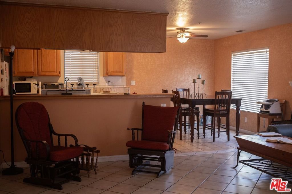 Placentia, California, United States 5 - 18968634
