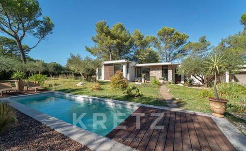 Villa in Camplanier, Nimes, France 1