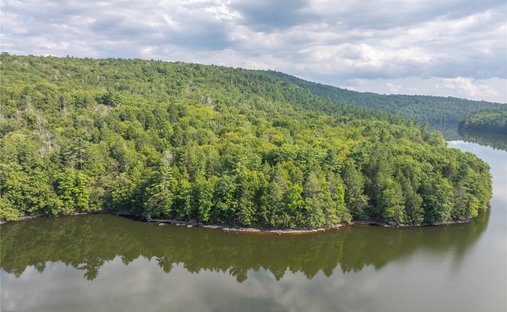 Land in Sparrow Bush, New York, United States 1