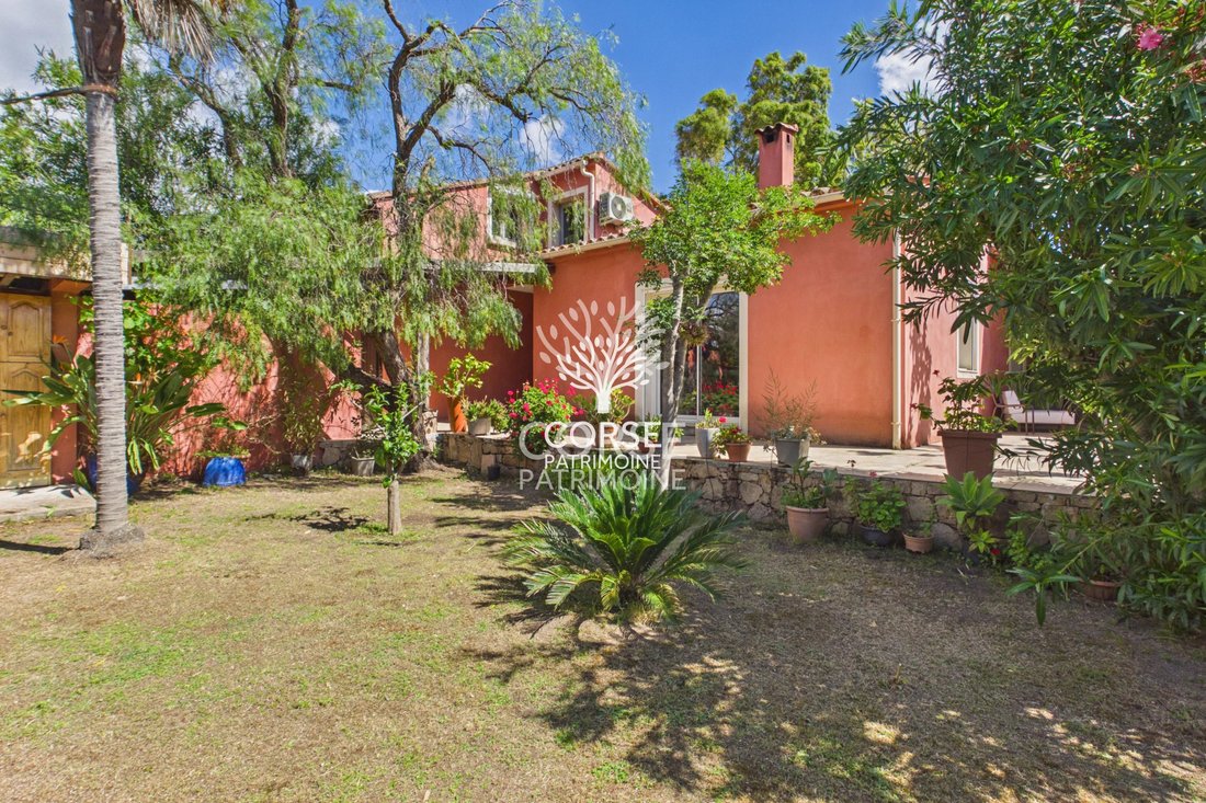 House in Porto-Vecchio, Corsica, France 2 - 18966052