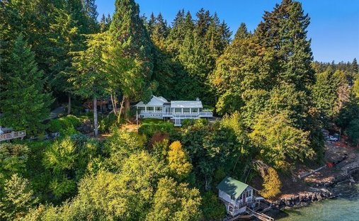 House in Bainbridge Island, Washington, United States 1