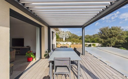 House in Bonifacio / Bunifaziu, Corsica, France 1