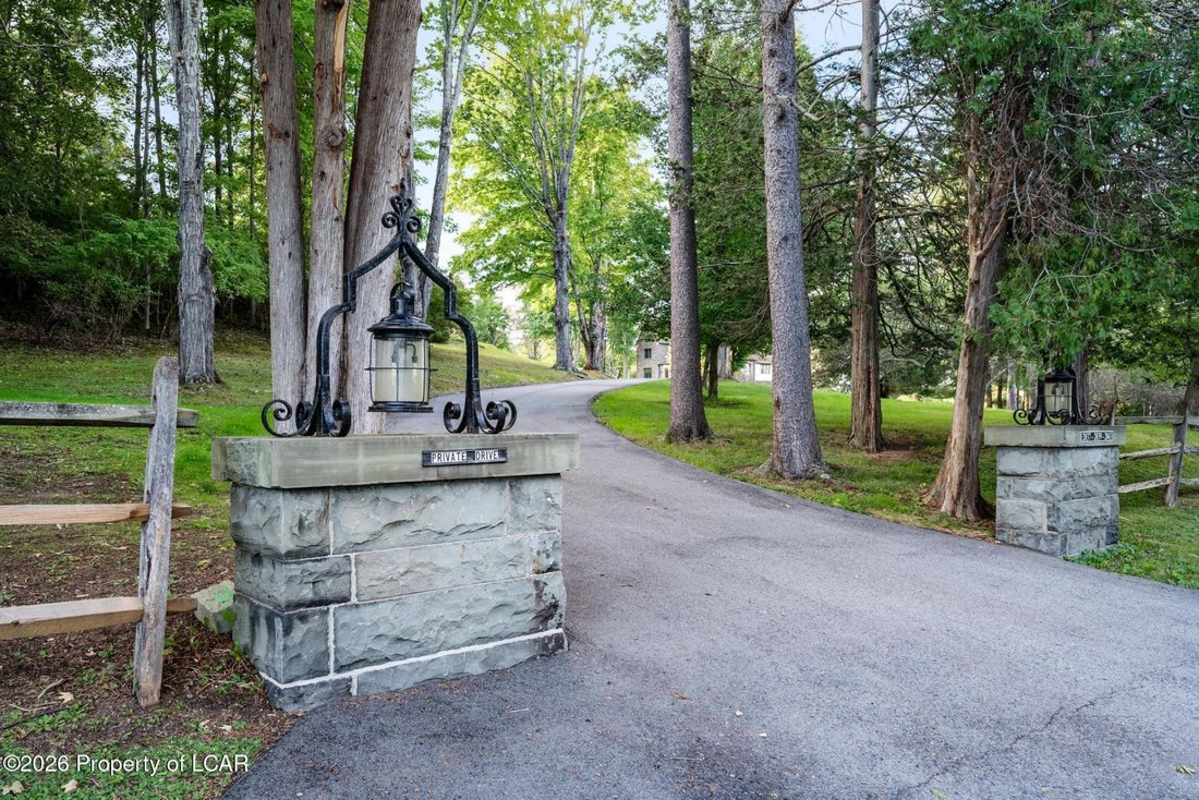 House in Lake Winola, Pennsylvania, United States 3 - 18978494