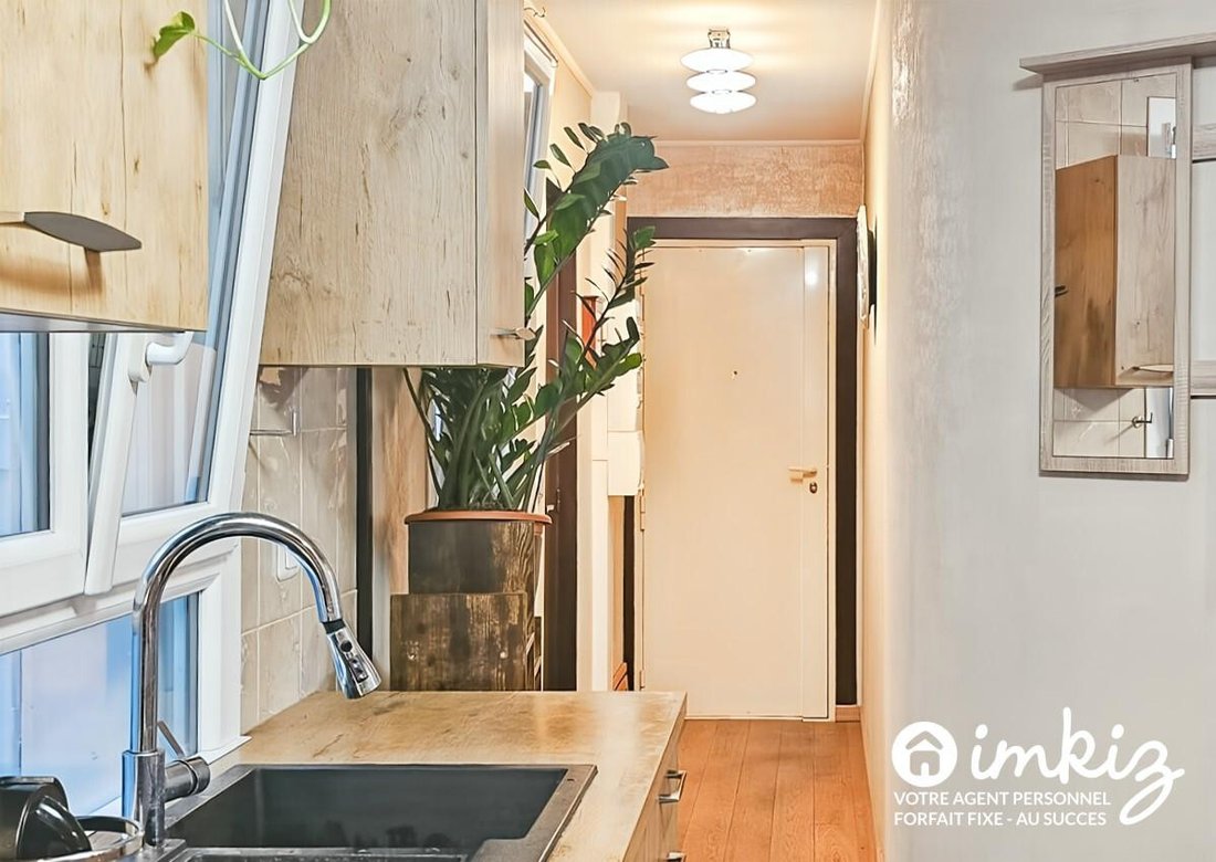 Apartment in Saint Gervais, Paris 4e Arrondissement, Paris 5 - 18964999