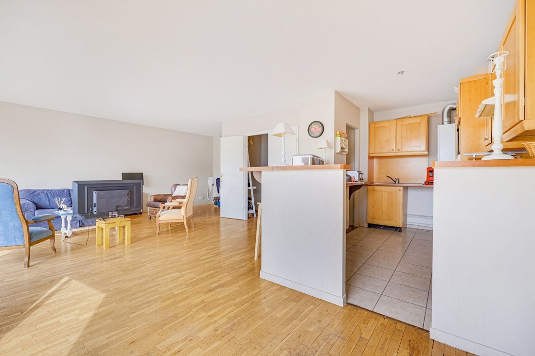 Apartment in Puteaux, Ile-de-France, France 4 - 18971158