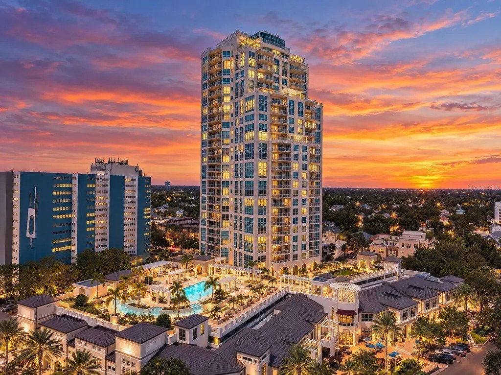 Condo in St. Petersburg, Florida, United States 1 - 18978625