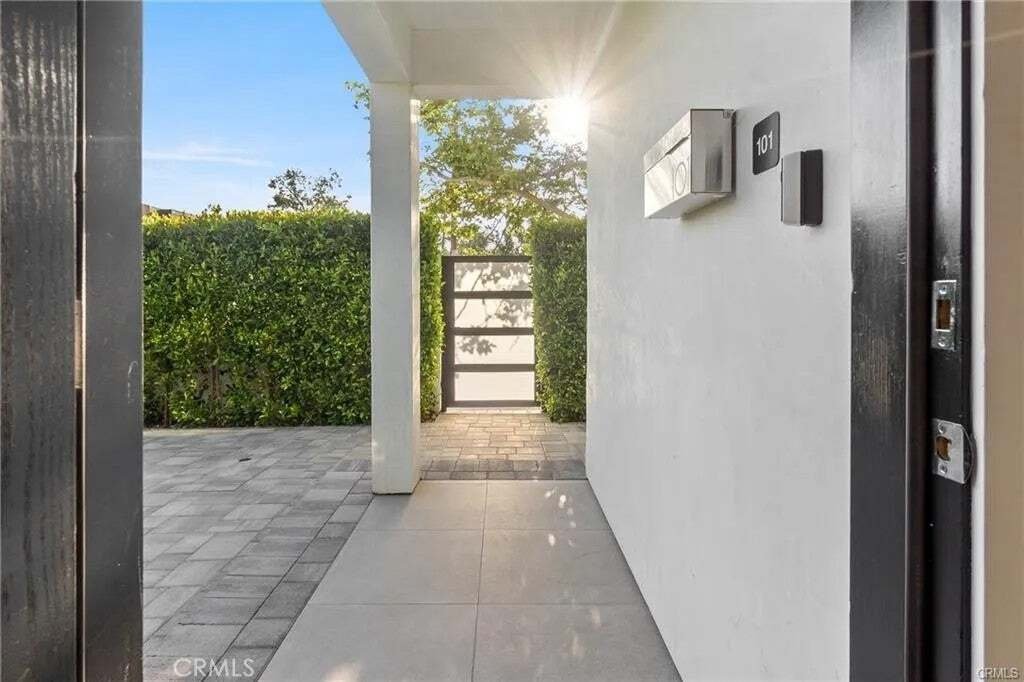 Townhouse in Los Angeles, California, United States 5 - 18980445