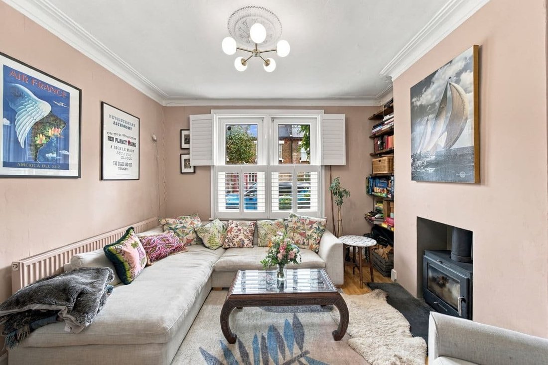 House in Queens Park, Brent, England 1 - 18964882