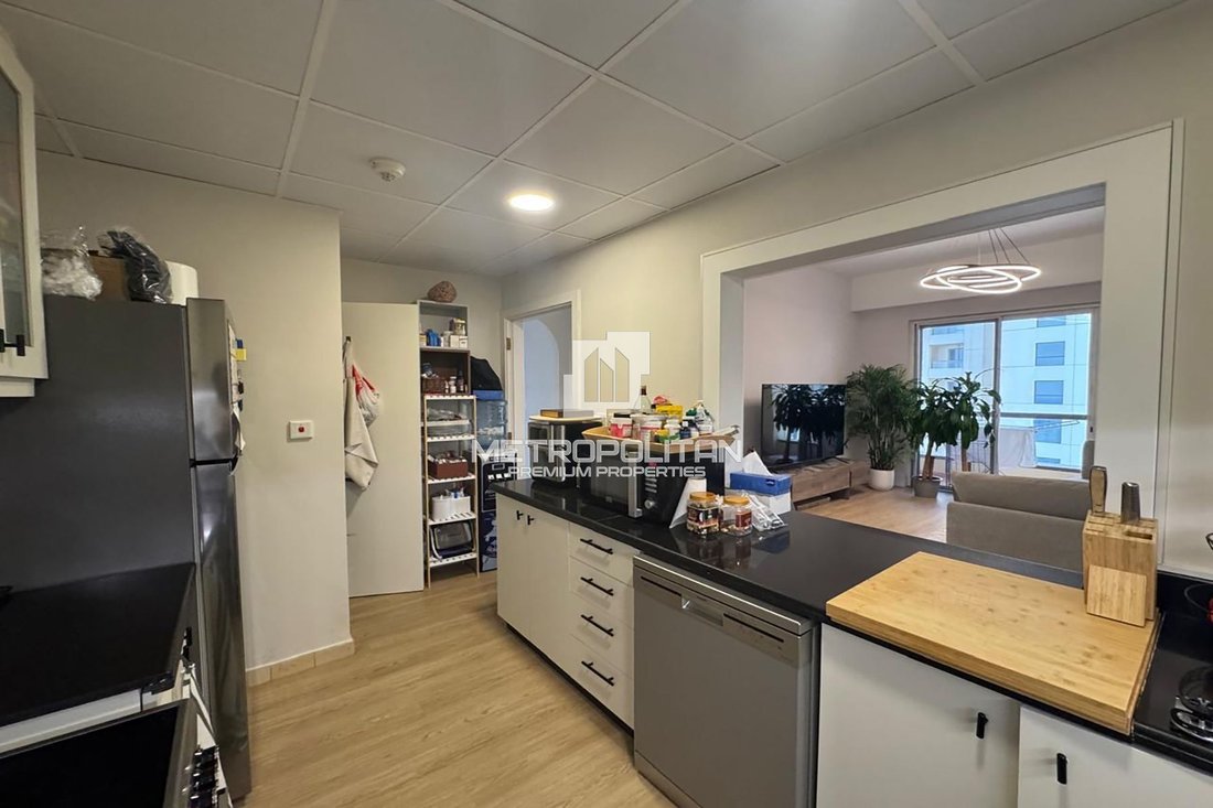 Apartment in Jumeirah Beach Residence, Dubai, United Arab Emirates 5 - 18966516
