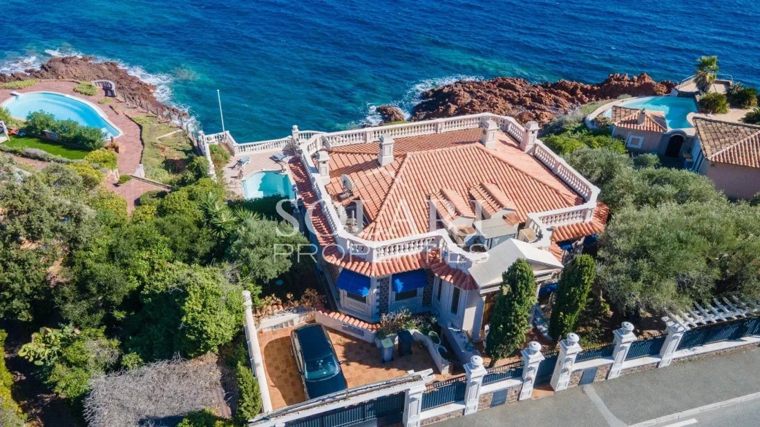Villa in Le Dramont-Agay-Anthéor-Le Trayas, Saint-Raphaël, France 3 - 16311454