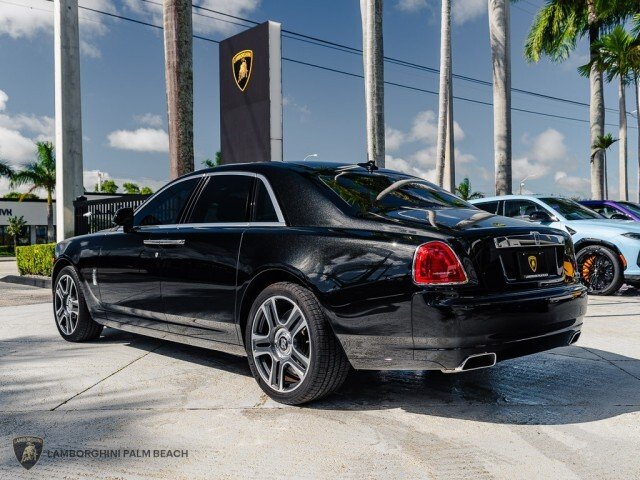 Sedan in Palm Beach, FL, United States 3 - 18966007