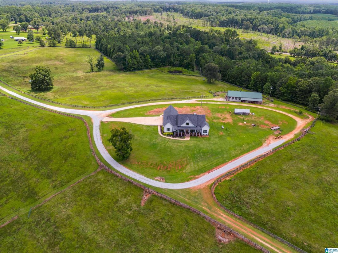 House in Lanett, Alabama, United States 1 - 18976037