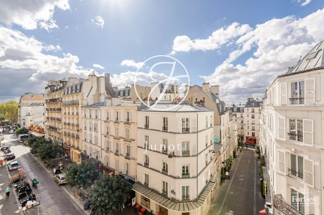 Apartment in Montmartre, Paris 18e Arrondissement, Paris 1 - 18966240