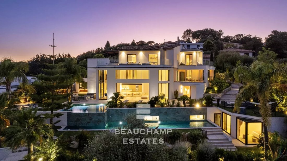Villa in Mougins, Provence-Alpes-Côte d'Azur, France 1 - 18965734