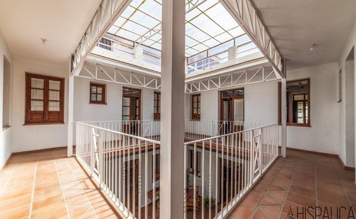 Villa in Distrito Centro, Cordoba, Spain 1