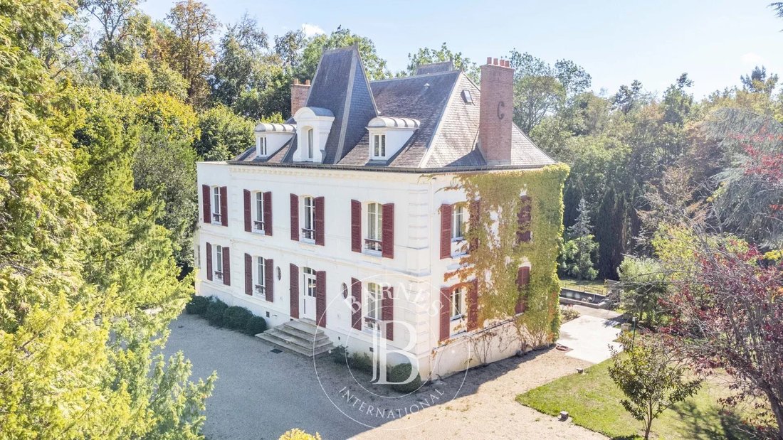 House in Orgeval, Ile-de-France, France 1 - 18966149