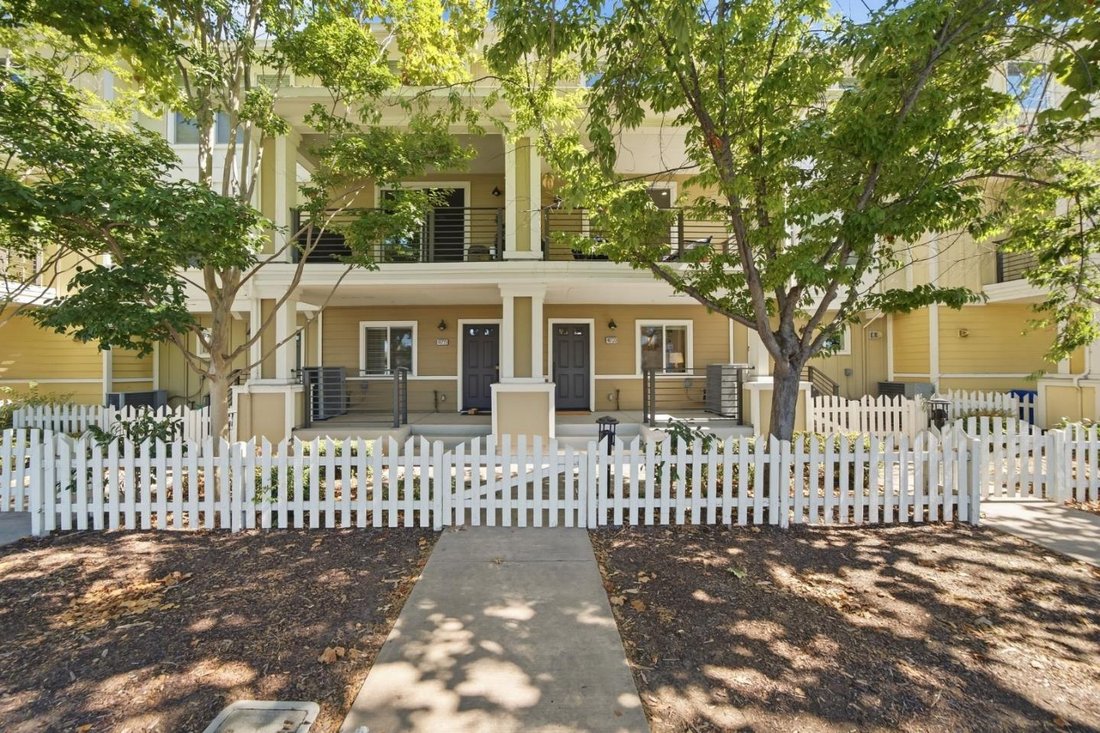Townhouse in Newark, California, United States 1 - 18976140