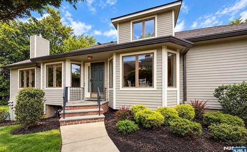 Townhouse in River Vale, New Jersey, United States 1