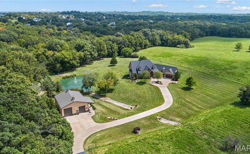 House in Weldon Spring, Missouri, United States 1