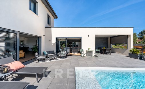 Haus in La Tour-de-Salvagny, Auvergne-Rhone-Alpen, Frankreich 1