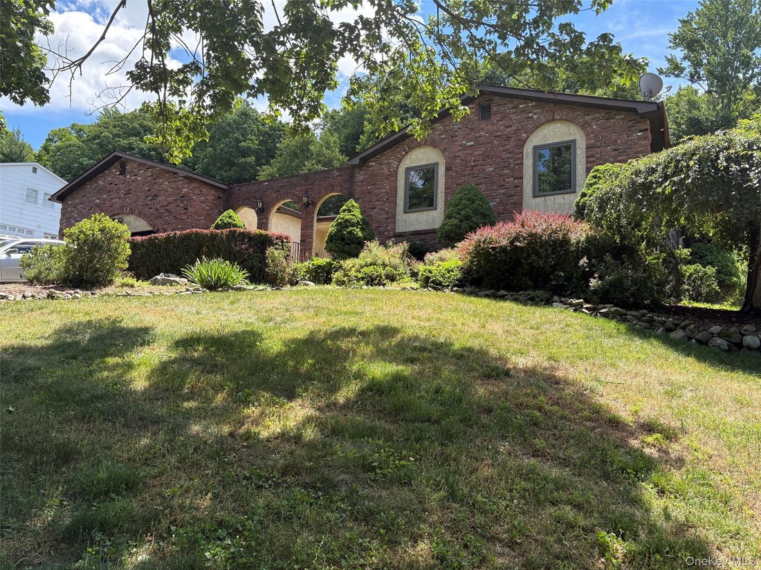 House in Monroe, New York, United States 2 - 18246670