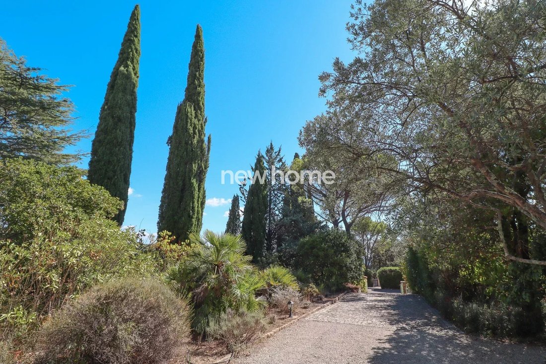 House in Fayence, Provence-Alpes-Côte d'Azur, France 4 - 18965965