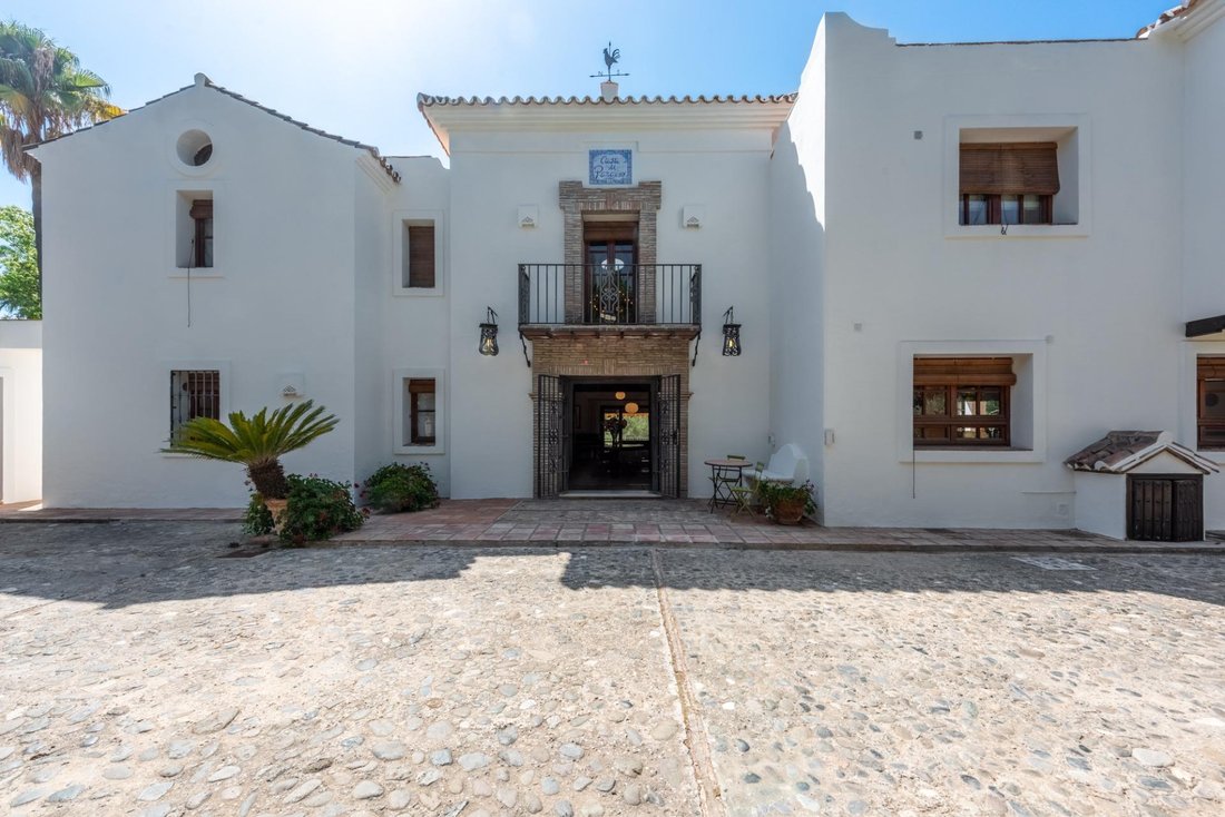 Villa in Estepona, Andalusia, Spain 5 - 18977829