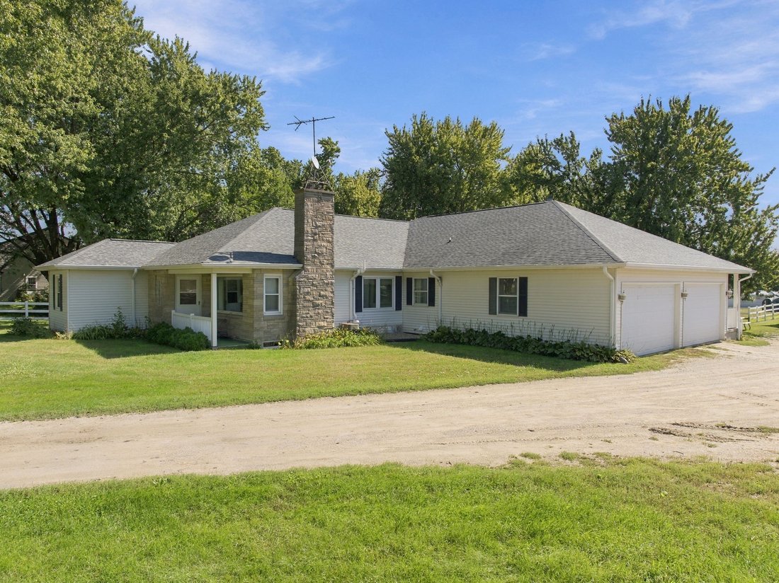 House in Mason City, Iowa, United States 2 - 18967227
