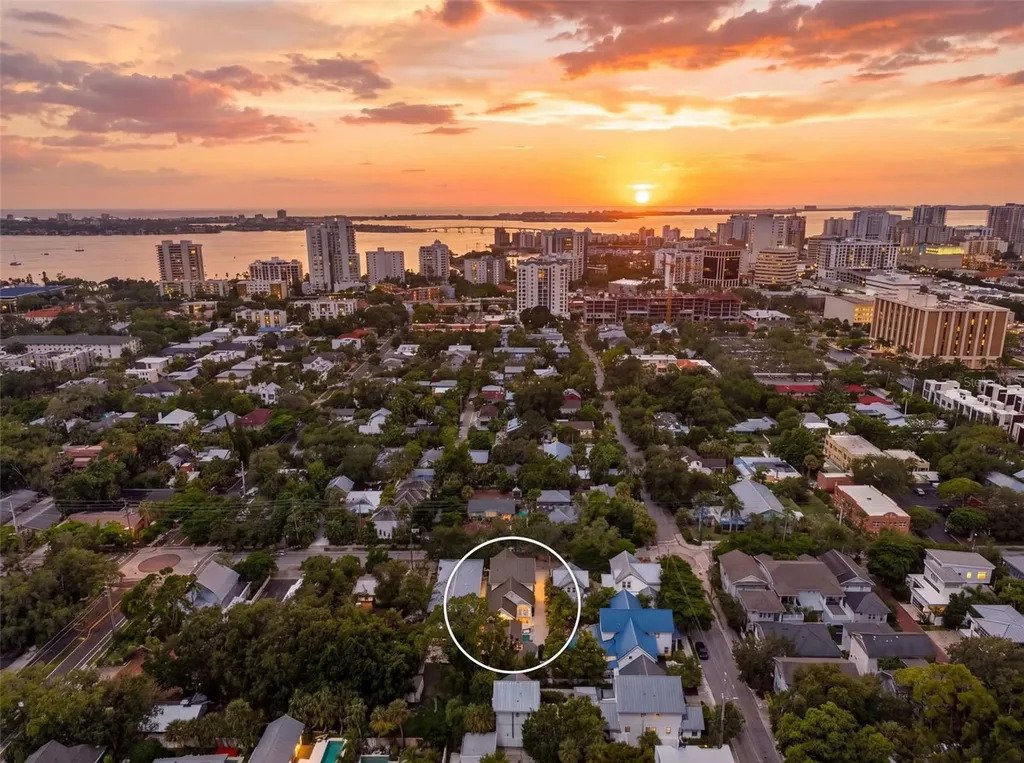 House in Sarasota, Florida, United States 3 - 18978643