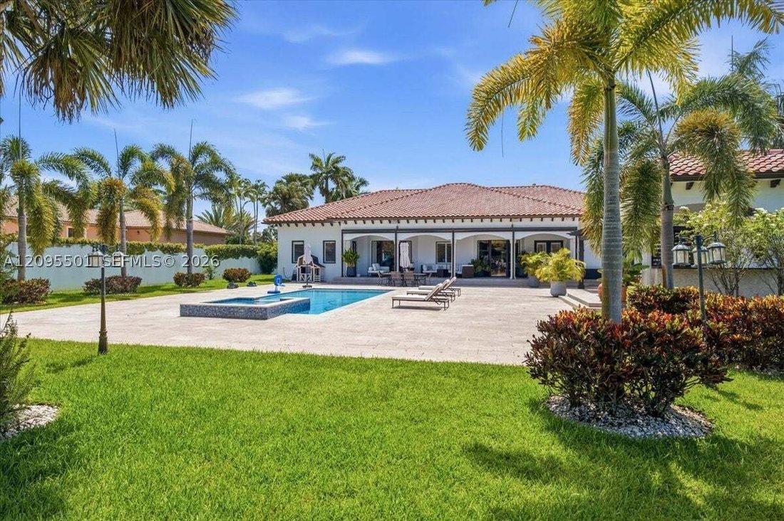 House in Miami, Florida, United States 1 - 18965416