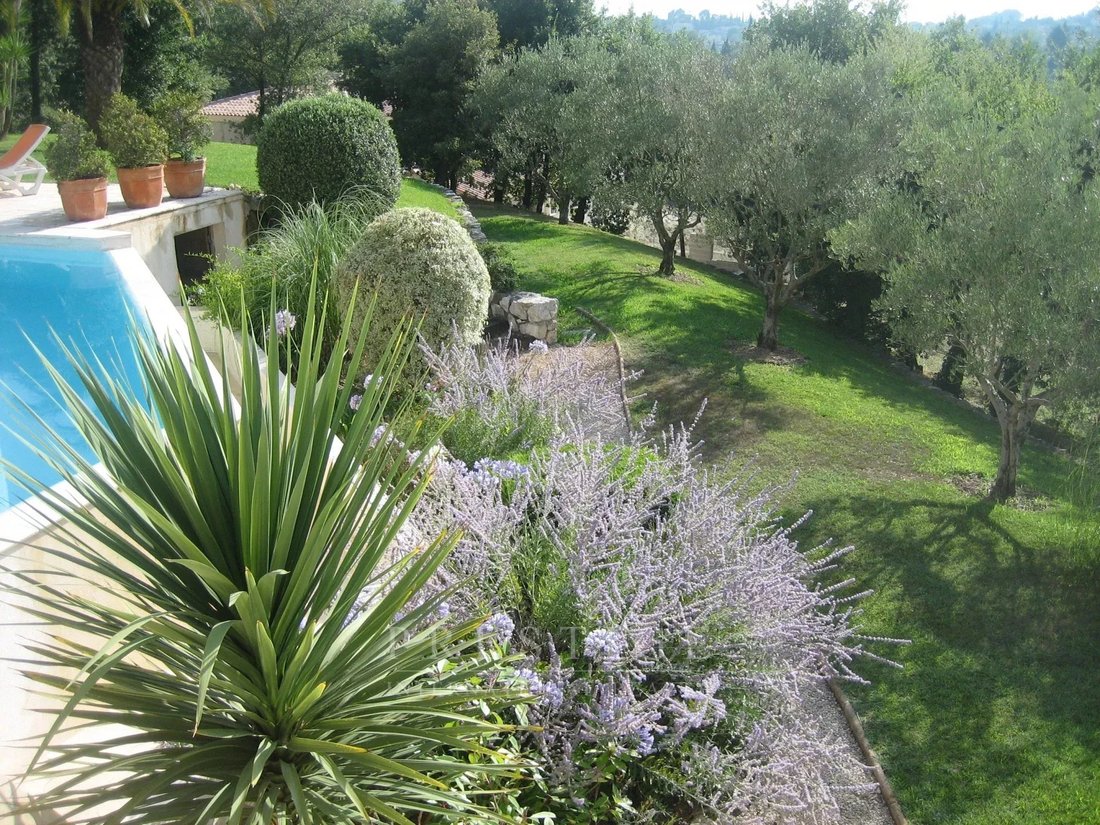 Villa in Châteauneuf-Grasse, Provence-Alpes-Côte d'Azur, France 5 - 18965032