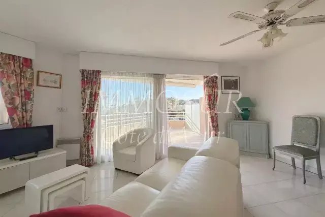 Apartment in Nord, Cavalaire-sur-Mer, France 1 - 17281056