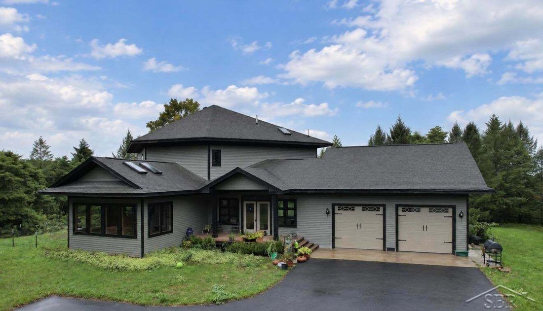 House in Hart, Michigan, United States 3 - 18976388