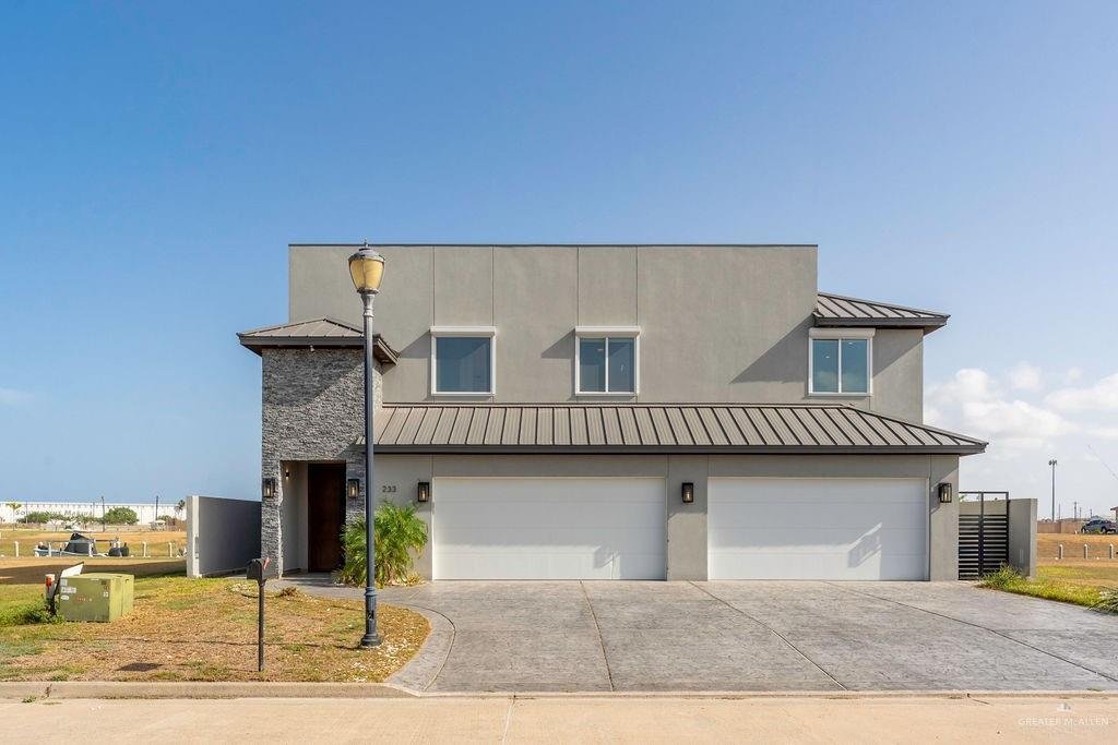 House in Port Isabel, Texas, United States 1 - 18976063