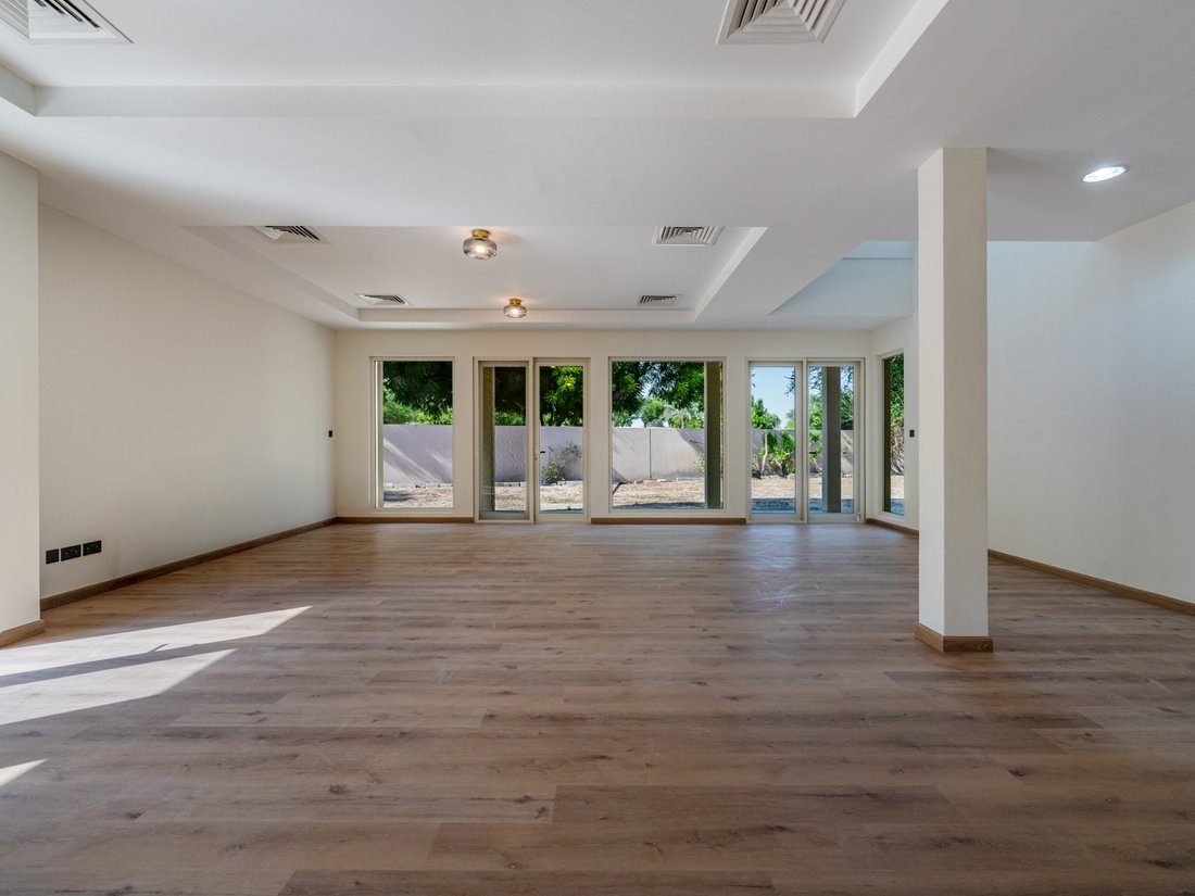Villa in Wadi Al Safa 6, Wadi Al Safa, Dubai 2 - 18730173