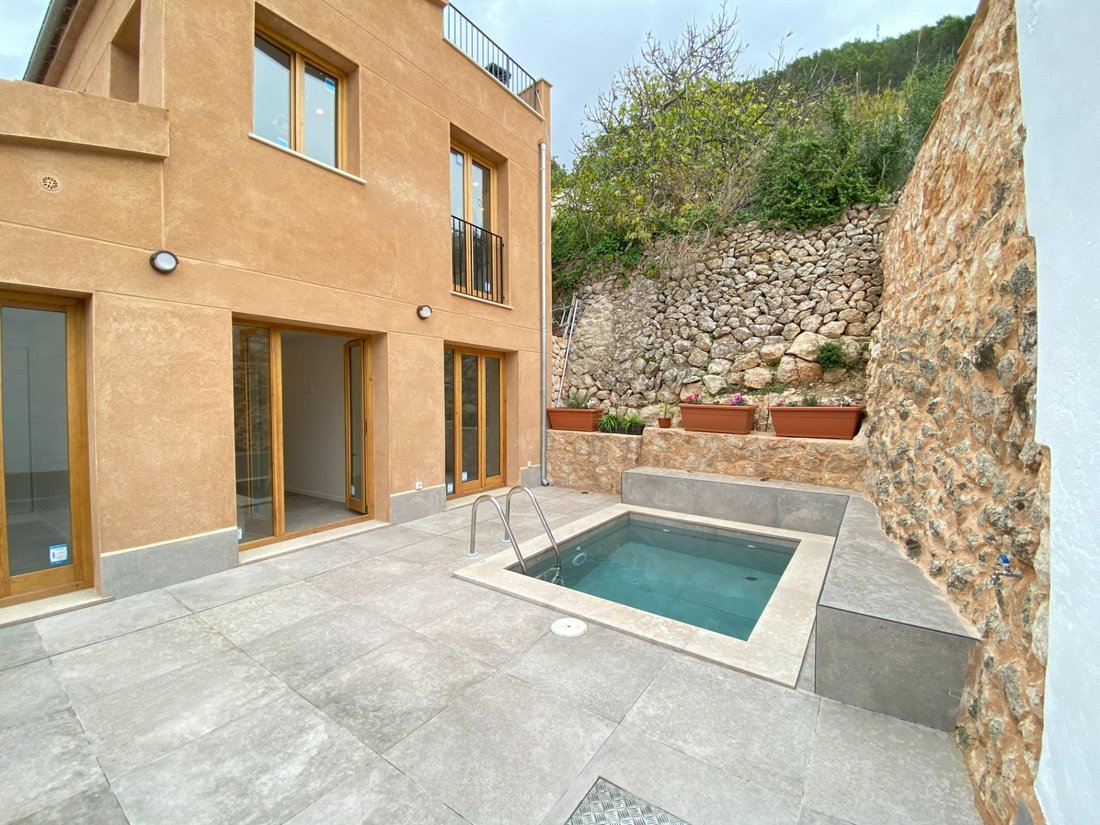 House in Bunyola, Balearic Islands, Spain 2 - 18979138