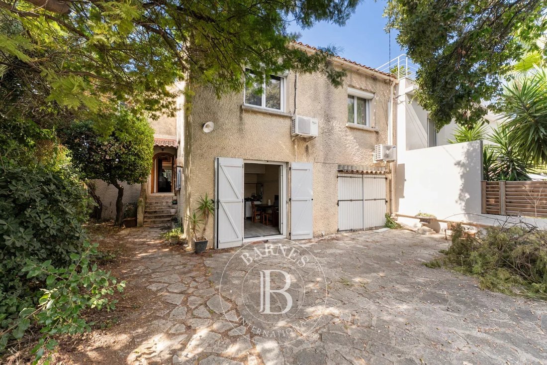 House in Vieille Chapelle, 8e Arrondissement, Marseille 4 - 18981516