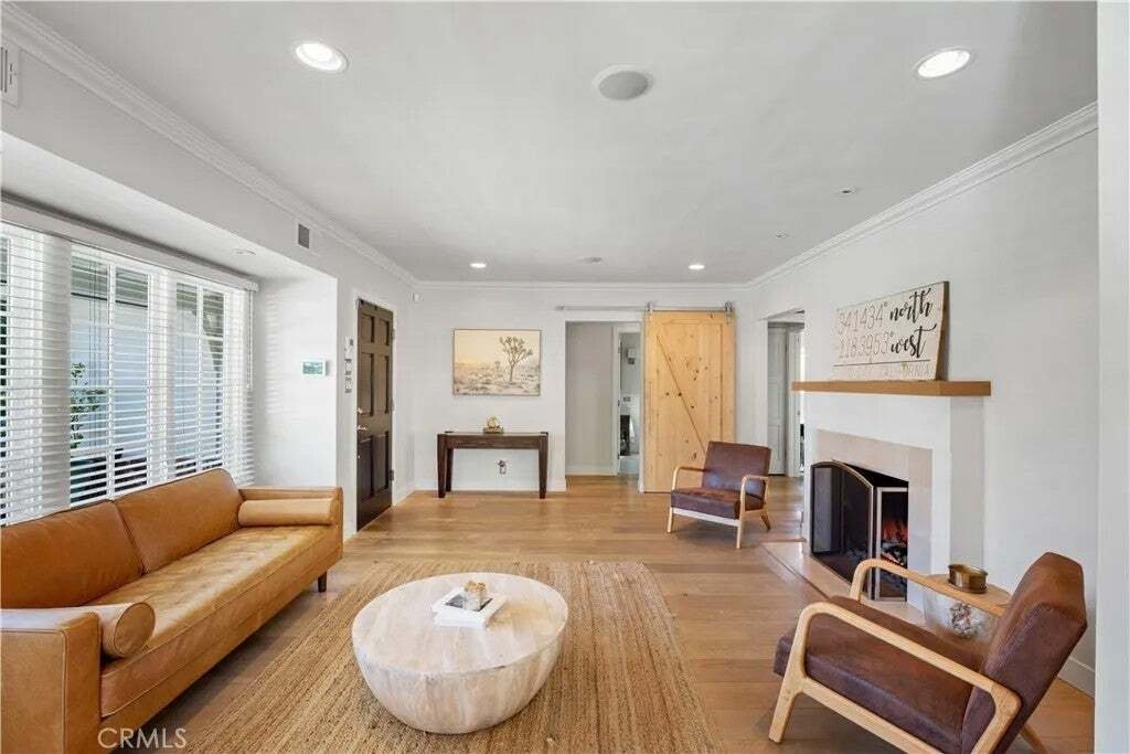 House in Los Angeles, California, United States 5 - 18970611