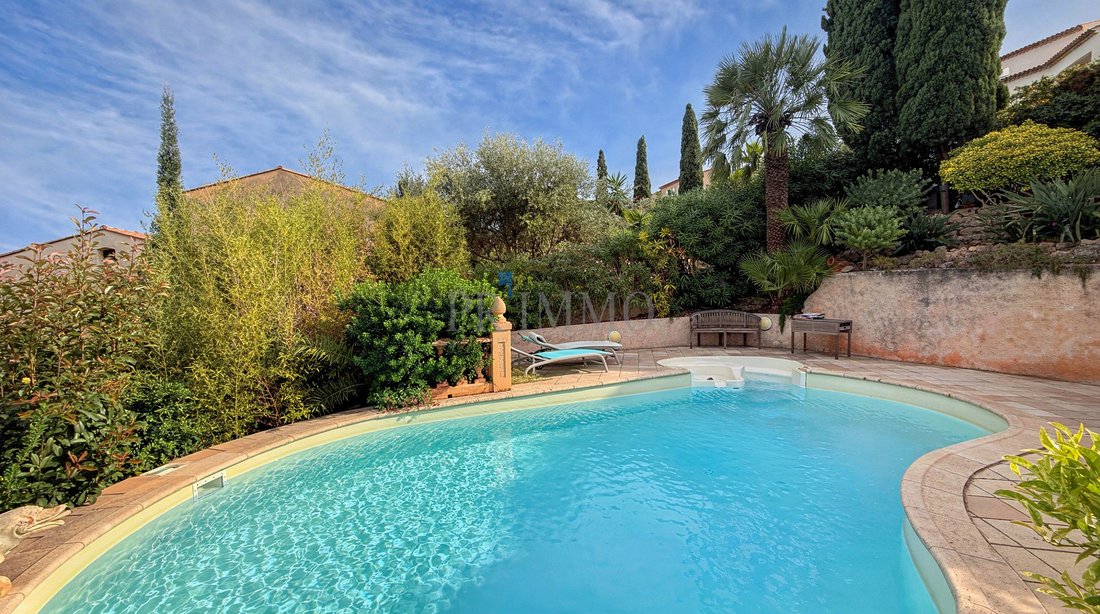 Villa in Les Issambres, Roquebrune-sur-Argens, France 4 - 18970683