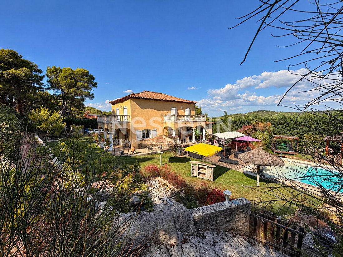 House in Bouc-Bel-Air, Provence-Alpes-Côte d'Azur, France 2 - 18971006