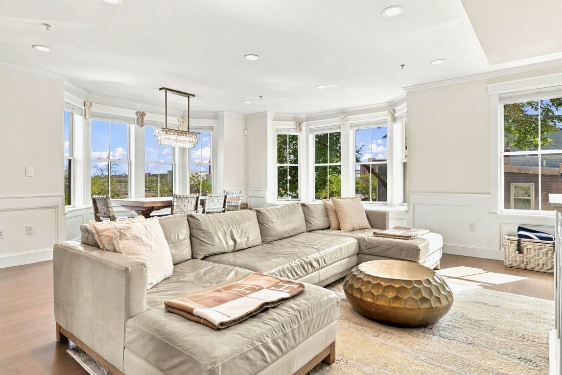 House in Boston, Massachusetts, United States 4 - 18978805