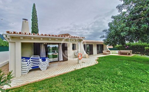 House in Olhos de Agua, Algarve, Portugal 1