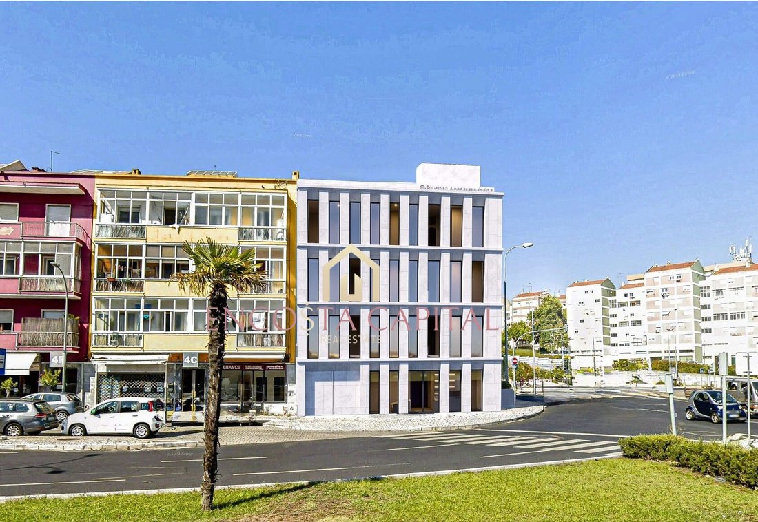 Falagueira-Venda Nova, Lisbon, Portugal 2 - 18978955