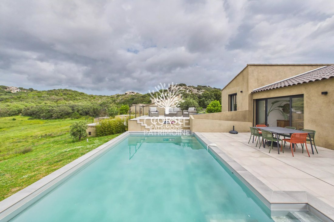 Villa in Pianottoli-Caldarello, Corsica, France 1 - 18965259