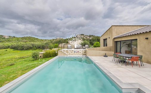 Villa in Pianottoli-Caldarello, Corsica, France 1