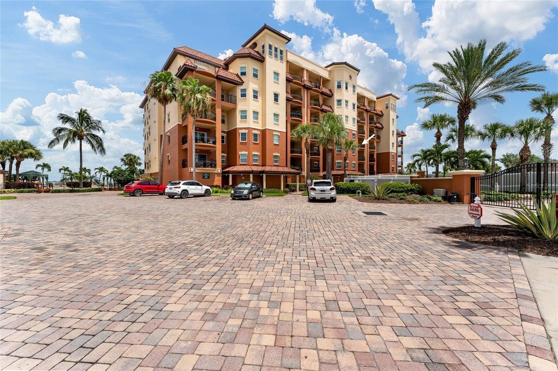 Condo in St. Pete Beach, Florida, United States 3 - 18976344