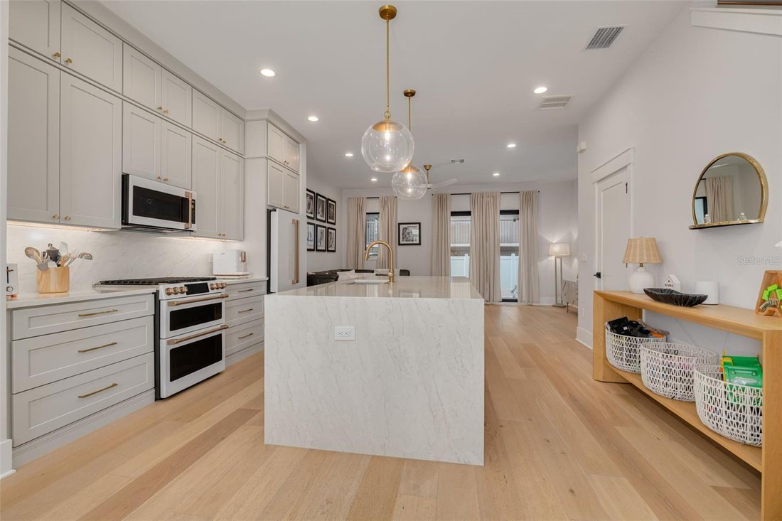 Townhouse in St. Petersburg, Florida, United States 3 - 18969778